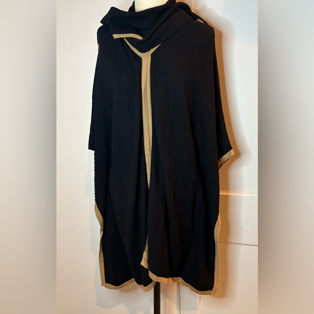 August Silk knit cardigan sweater cape - Picture 2 of 6